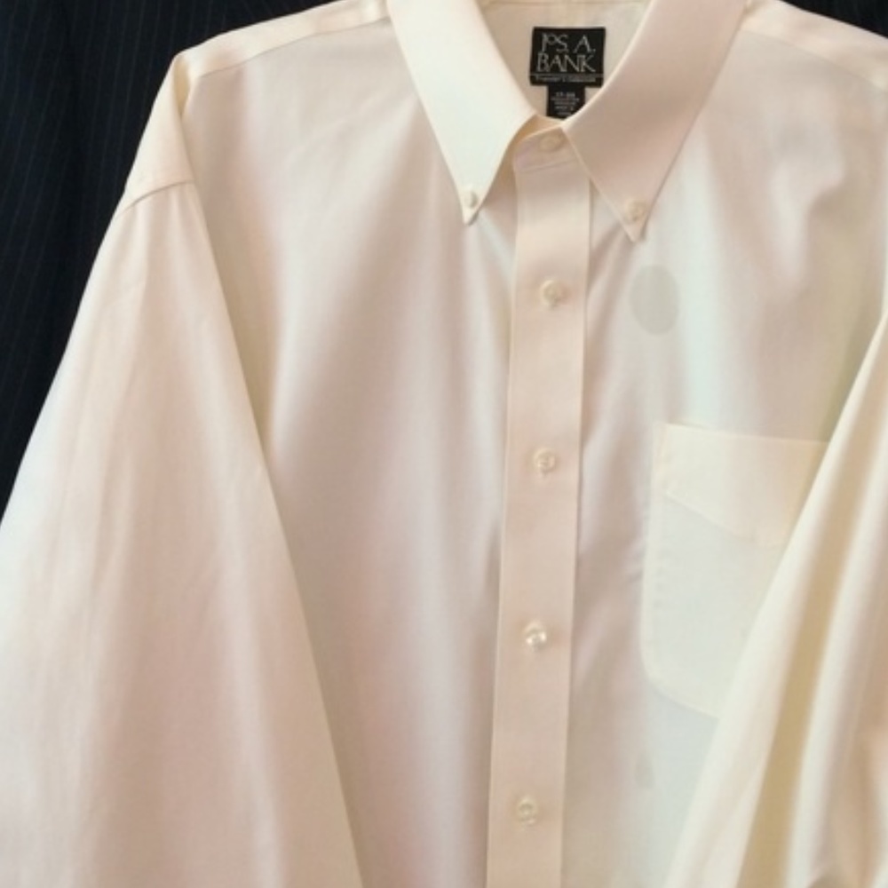 Jos. A Banks Travellers collection Fit Tab Collar